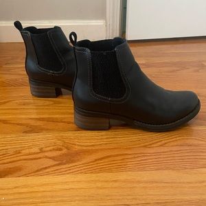 Black Leather Chelsea Boots